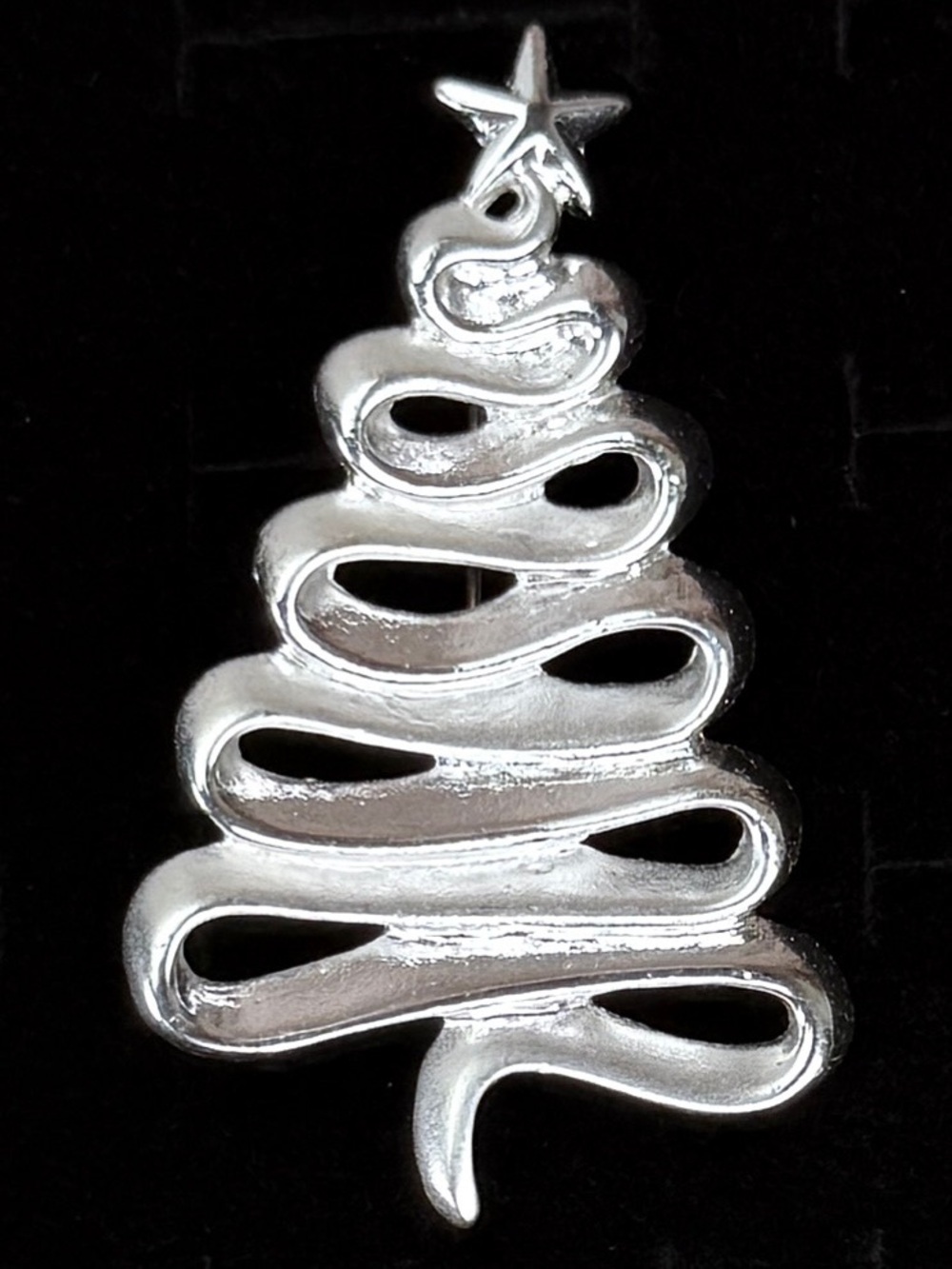 Silvertone Christmas Tree Weighted Brooch